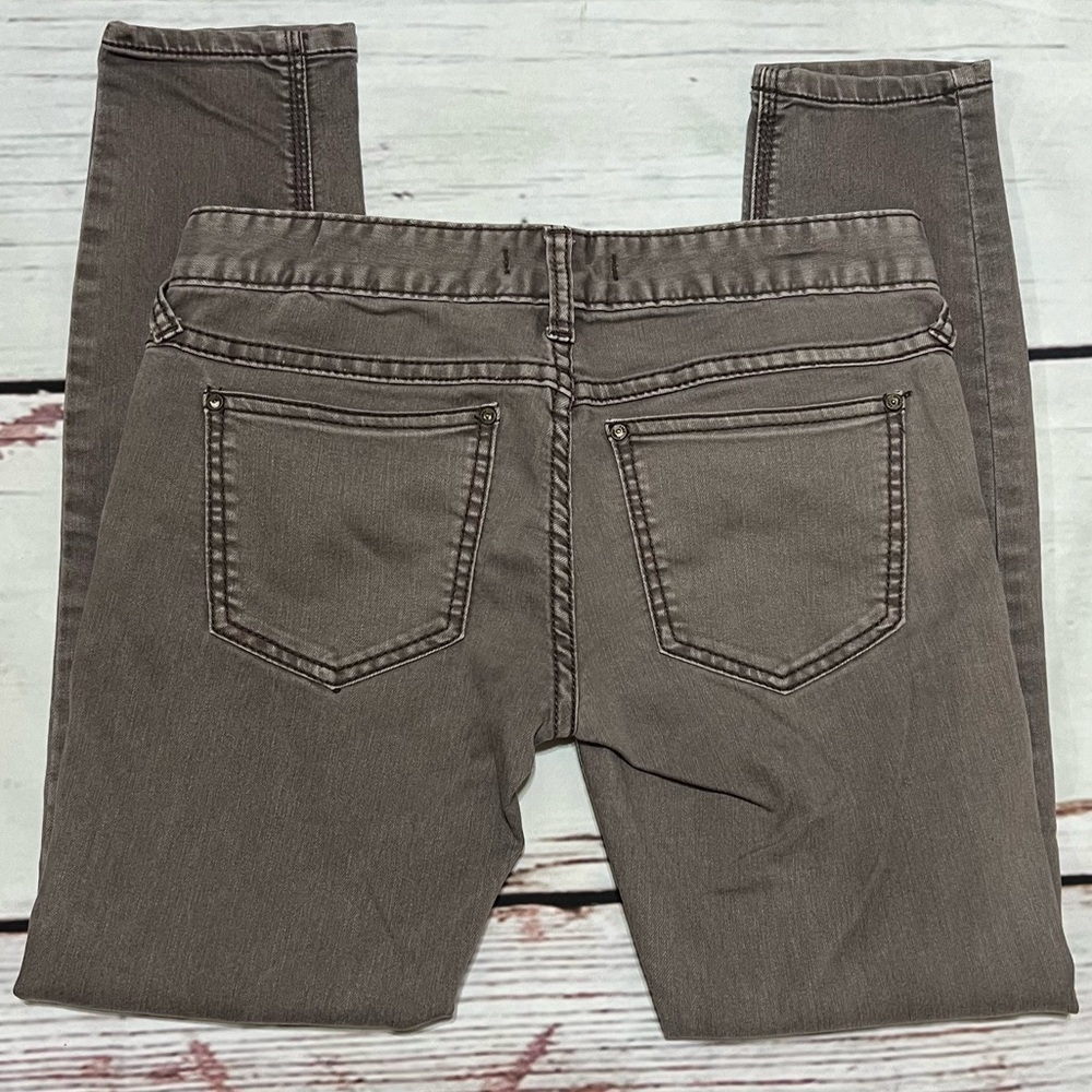 FREE PEOPLE women’s skinny ankle jeans in brown mid rise size 25 euc - Picture 6 of 16